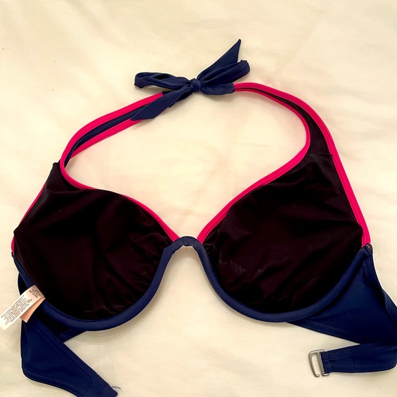 Victoria Secret Bikini top - Picture 2 of 3